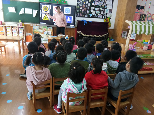 学校消防宣传，安全意识培养，共建和谐平安校园