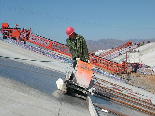 混凝土立柱的安装规范：混凝土立柱验收标准 