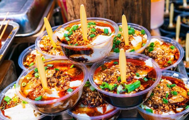 老街美食榜单揭秘，十大必尝佳肴，味蕾穿越历史的印记