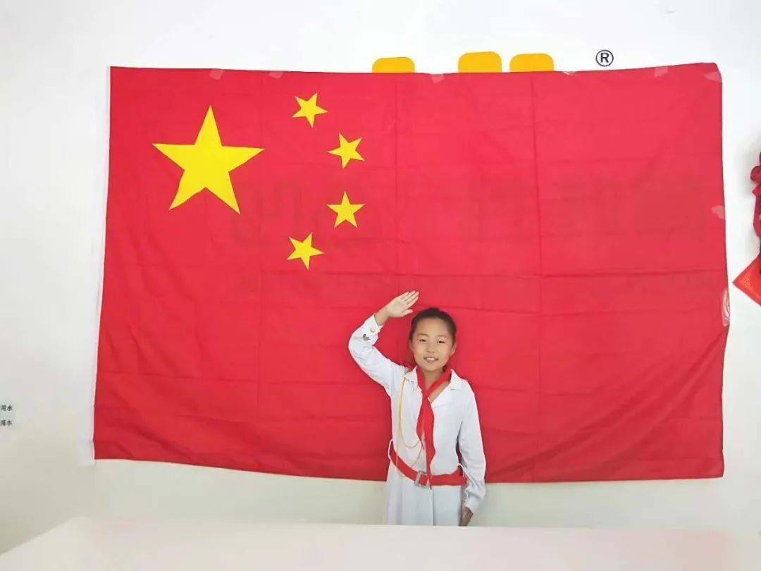 红旗飘飘指挥规范：《红旗飘飘》手势舞完整版 