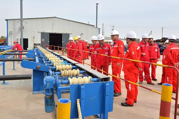 自喷地面施工规范详解，确保工程质量的必备要求