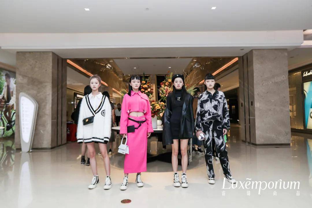 IF时尚独家呈现,潮流前沿的时尚新风尚引领者