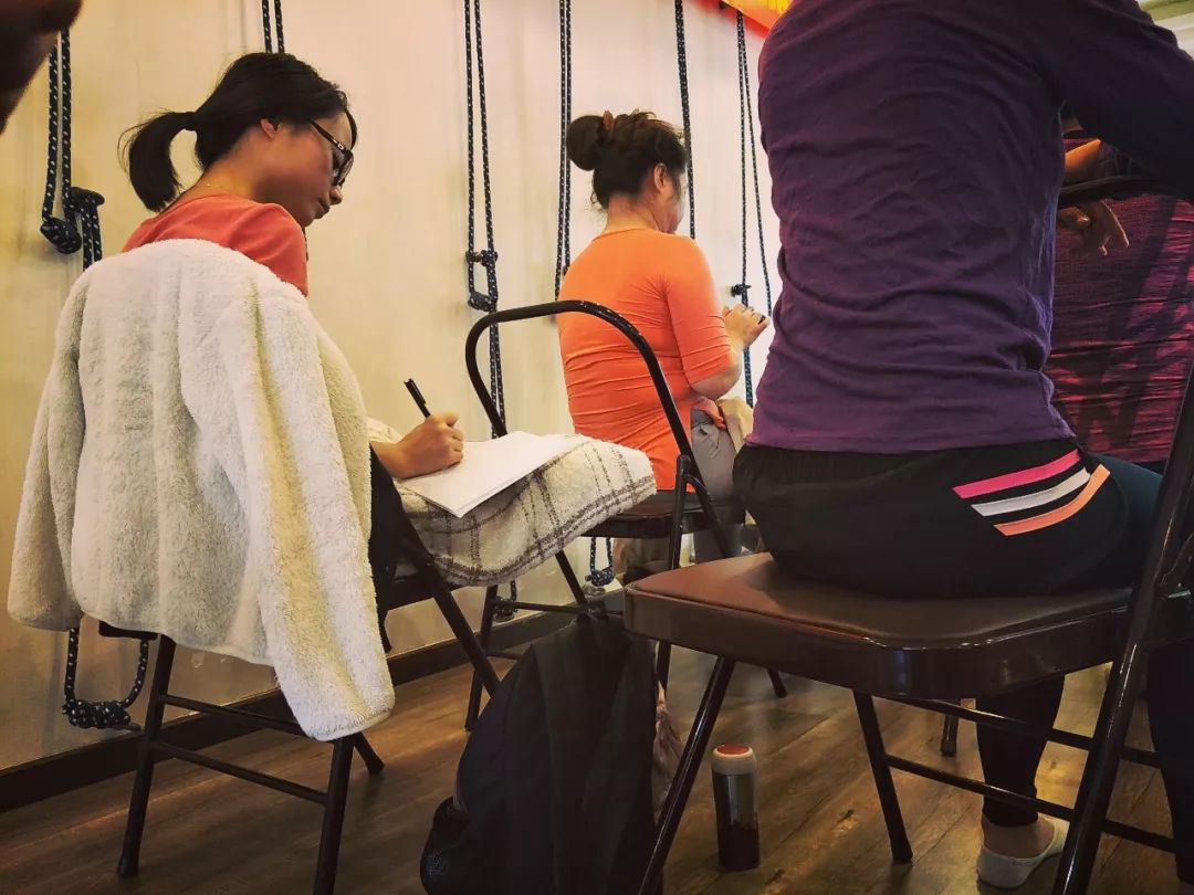 芳疗瑜伽宣传： 