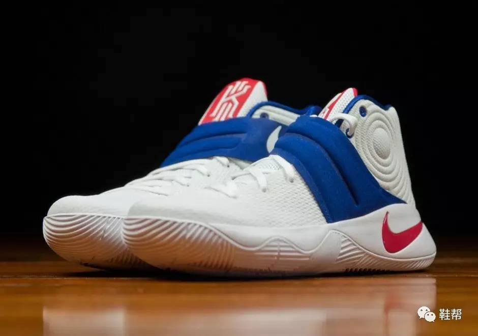 女鞋销量巅峰榜TOP10，揭秘年度最畅销鞋款！