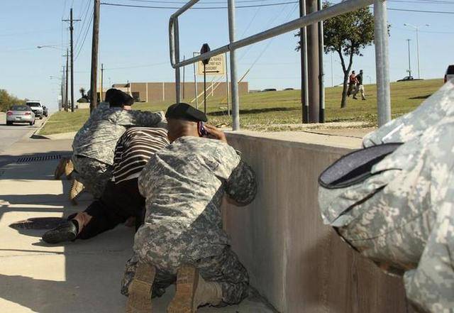 部队突发枪击案，严峻挑战考验安全防线