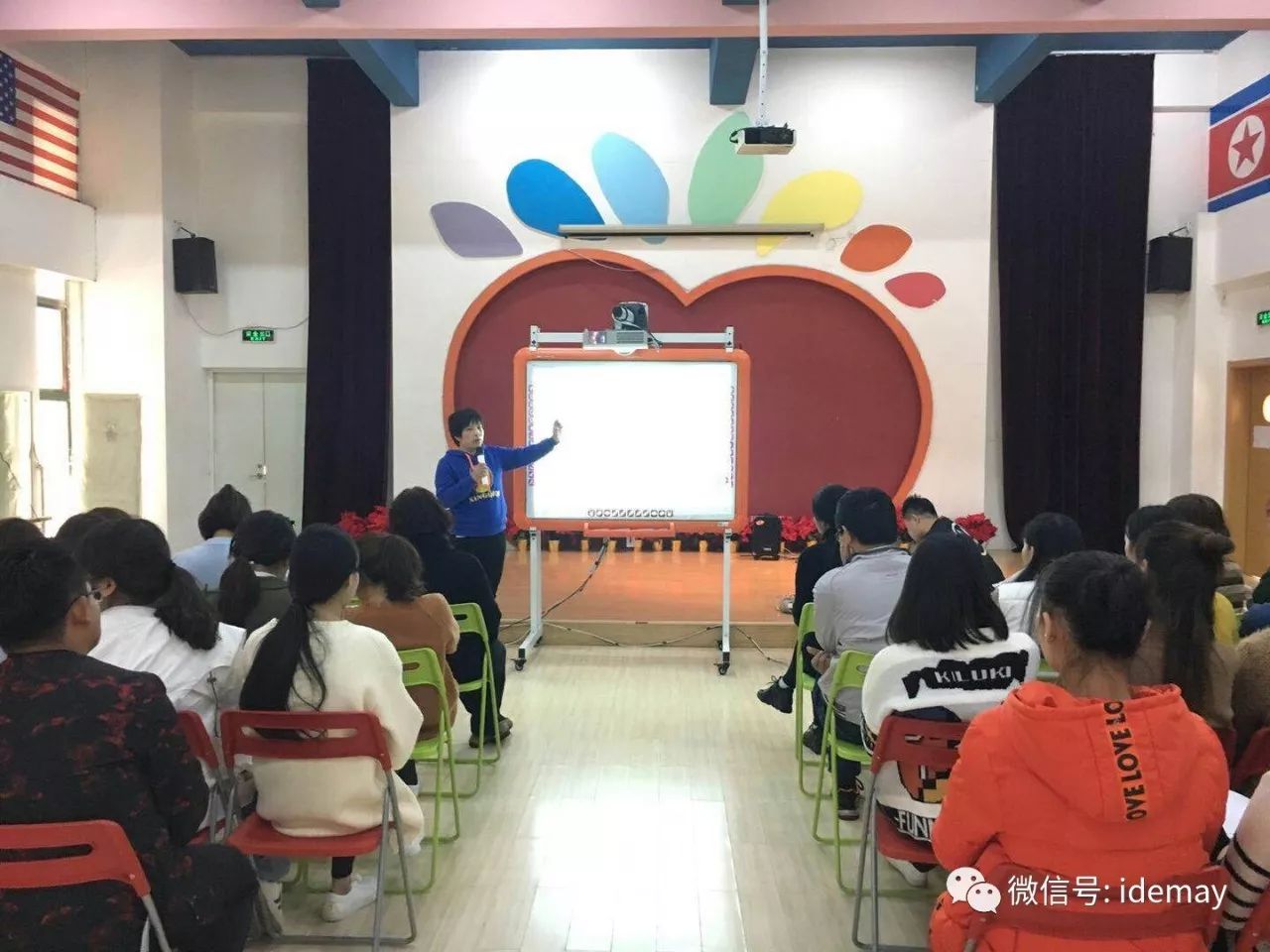 幼师礼仪塑造专业形象，培育优雅未来花朵