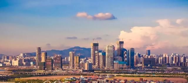 深圳现代化城市基石，规范塑造未来