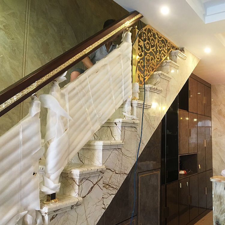 楼梯扶手栏杆打磨细节揭秘，专业规范打磨，打造安全舒适家居环境