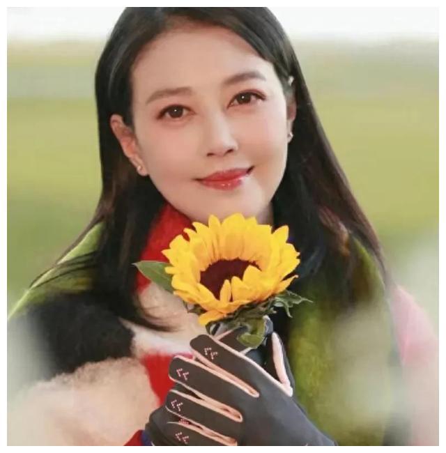 独家揭秘谭松韵的演员之路，坚持与突破，展现无限魅力