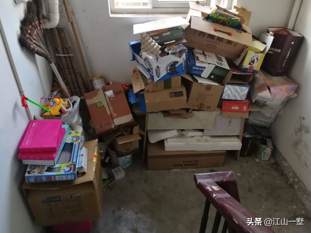 楼道杂物问题深度解析，隐患、成因与解决方案