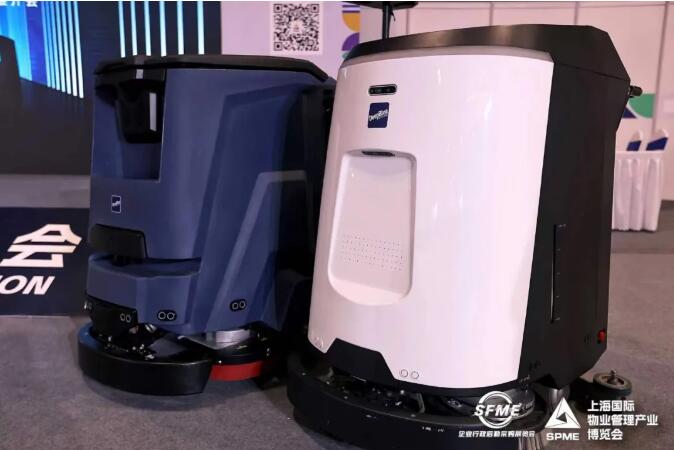 地面高效清洗机器人，引领清洁行业革新，未来清洁之星