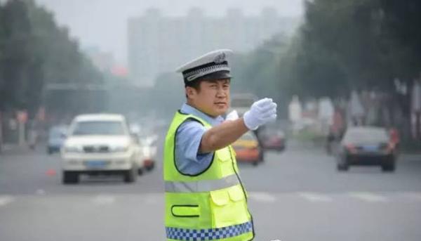 交警执勤执法规范详解，30个关键点权威解读