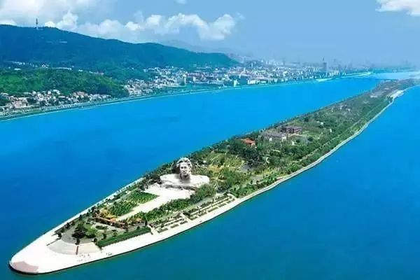 橘子洲夜游全攻略，最新线路指南，带你领略夜色之美！