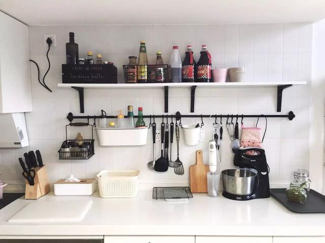 厨房收纳利器，置物架与小刀的完美搭配大全