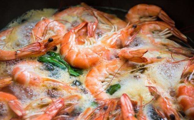 娄底独家记忆，探寻水晶大虾的美食之旅