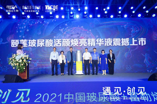 情感交流新趋势,索吻成情感表达新方式