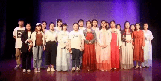 独家记忆中的队员风采揭秘，独特魅力的团队之星介绍