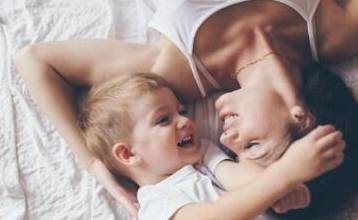 婴儿无声呻吟背后的心声探索，新生儿的微妙诉求解析