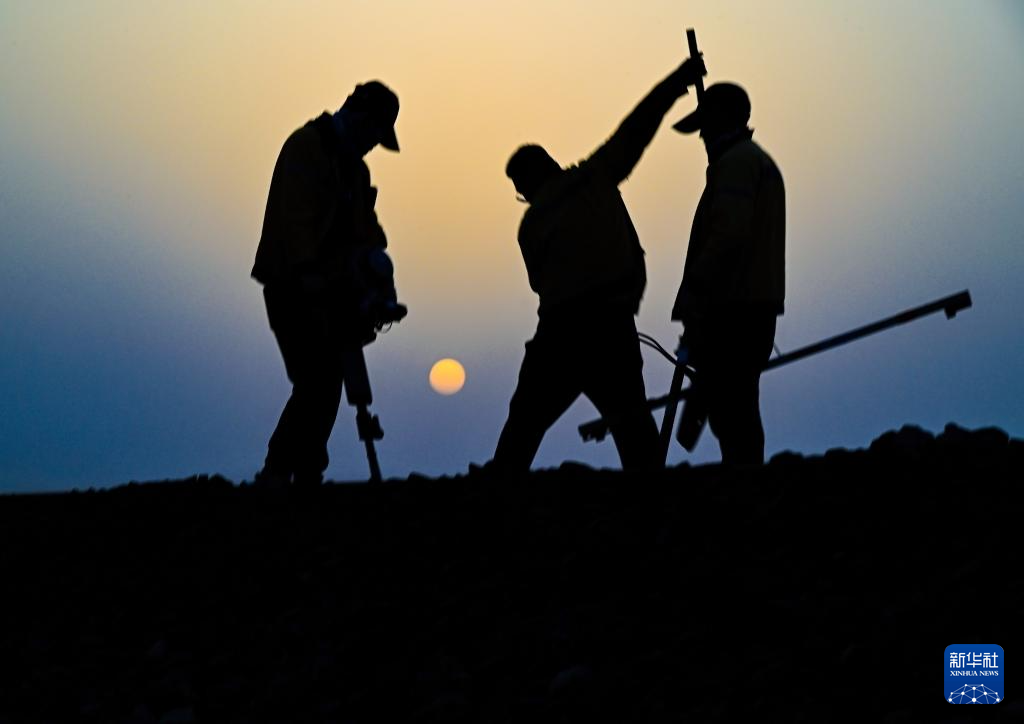 家人陪伴下的励志成长之路