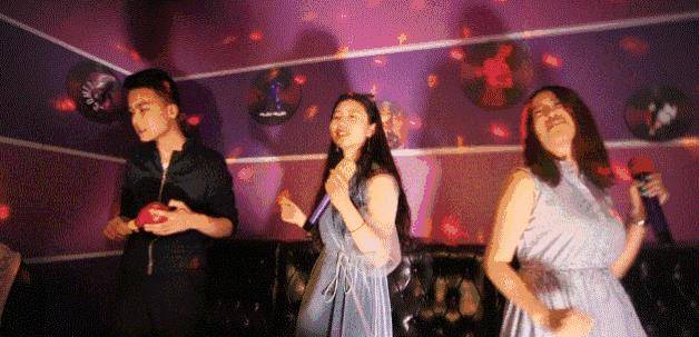 独家记忆揭秘KTV高潮时刻，精彩瞬间不容错过！