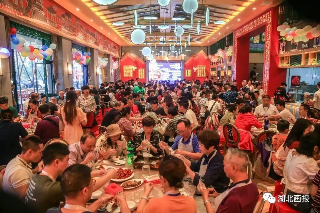 潜江夜晚魅力之旅，详细旅游攻略大全