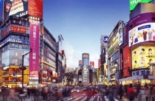 上海时尚制衣小店TOP10榜单揭晓，潮流聚集地不容错过！