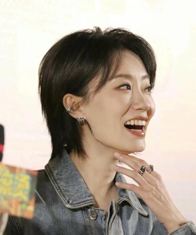 「2024年女性发型流行趋势,最新图案、设计灵感大揭秘!」