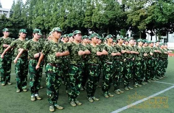 军训团队励志语录集结，激发潜能，共创辉煌！